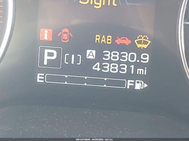 JF2GTHNC4M8672837 Subaru na