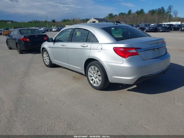 2012 CHRYSLER 200 1C3CCBAB4CN320756 Photo 2