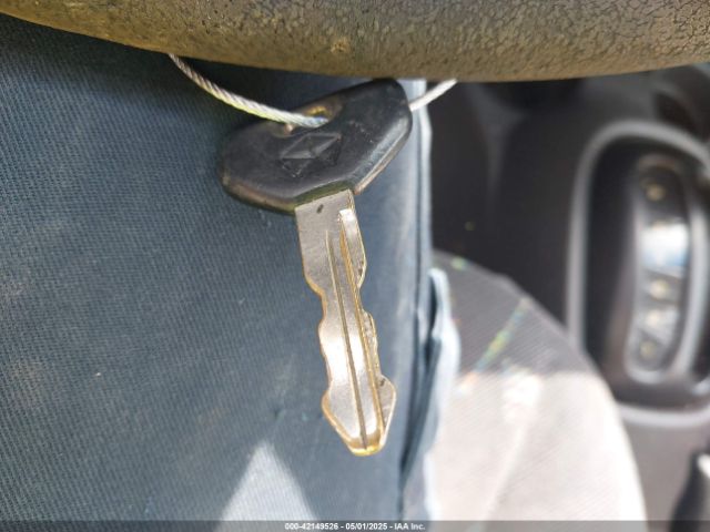 1998 DODGE NEON 1B3ES42YXWD746520 Photo 10