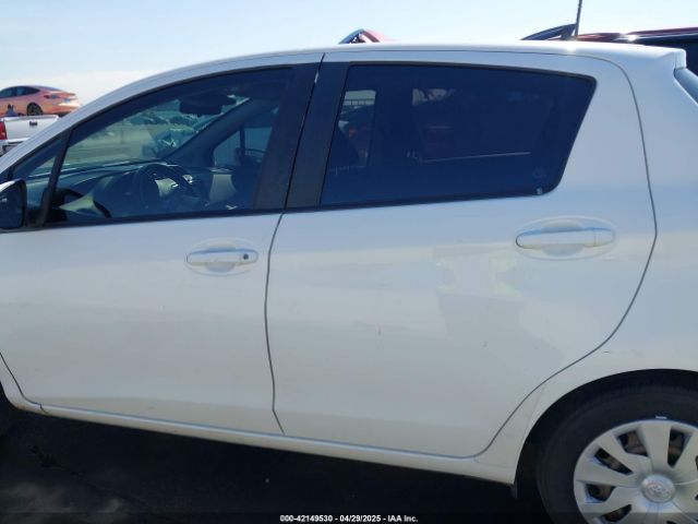 VNKKTUD37FA046379 Toyota YARIS L