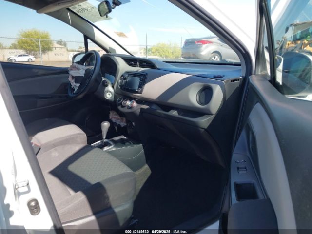 VNKKTUD37FA046379 Toyota YARIS L