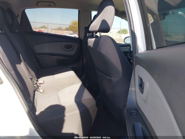 VNKKTUD37FA046379 Toyota YARIS L