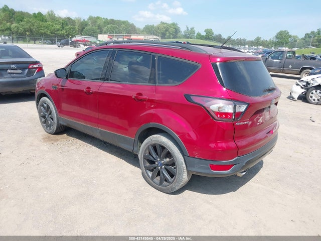 1FMCU9GD2JUB36957 Ford ESCAPE SE