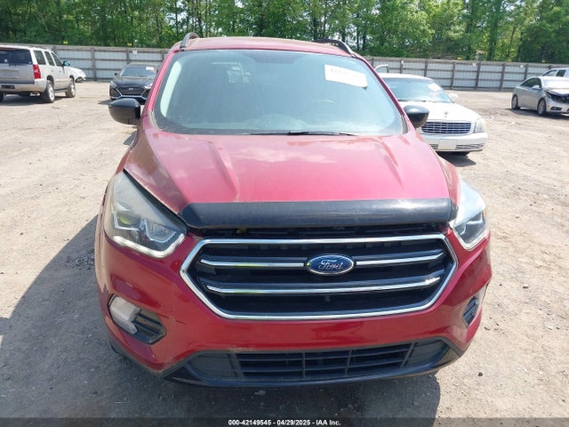 1FMCU9GD2JUB36957 Ford ESCAPE SE