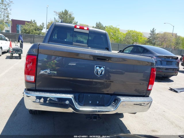 1C6RR6LG3JS334285 RAM 1500 Big Horn  4x2 5'7 Box