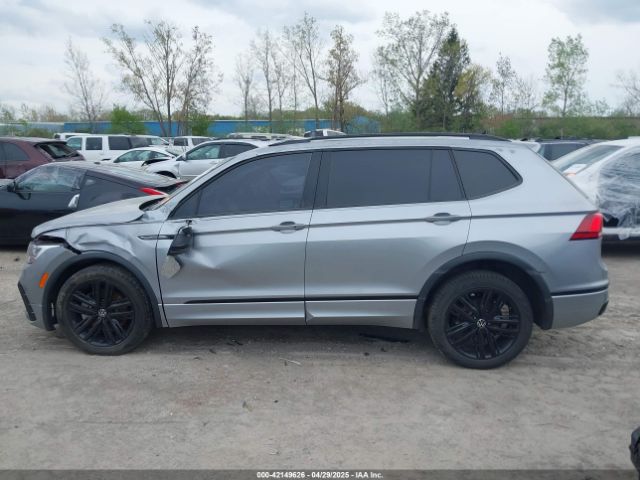 3VVCB7AX1NM065960 Volkswagen Tiguan 2.0t Se R-line Black