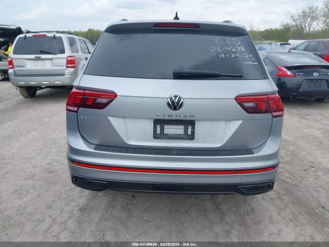 3VVCB7AX1NM065960 Volkswagen Tiguan 2.0t Se R-line Black