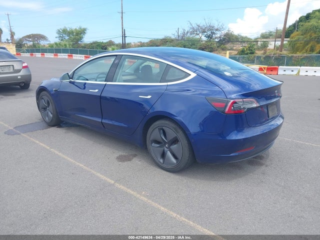2018 TESLA MODEL 3 5YJ3E1EA6JF160859 Photo 2