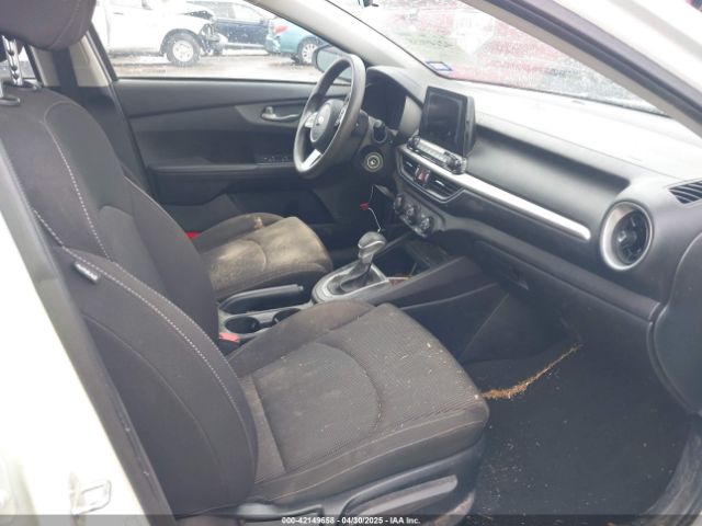 3KPF24AD9LE208838 KIA Forte Lxs
