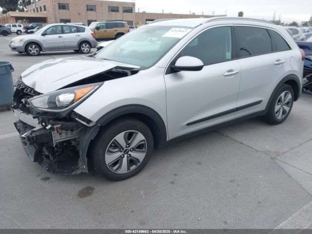 KNDCB3LC5K5351412 KIA NIRO LX