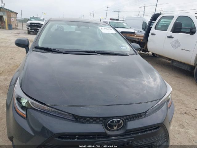 5YFB4MDE7SP277876 Toyota COROLLA LE