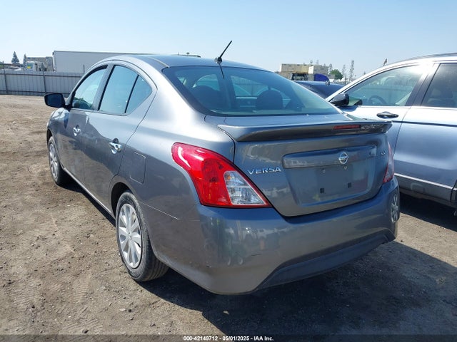 3N1CN7AP1JL872116 Nissan Versa 1.6 Sv