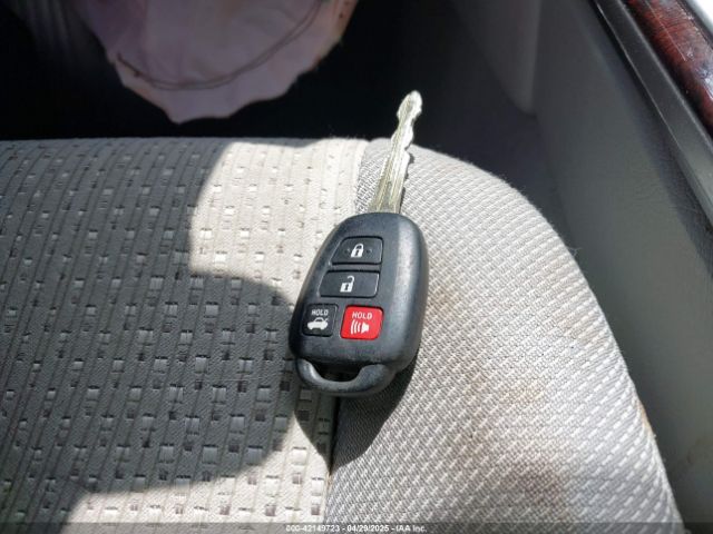 4T1BF1FK0EU357194 Toyota CAMRY XLE