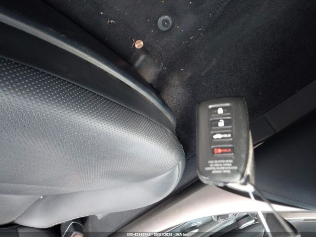 2016 LEXUS IS 200T JTHBA1D21G5035407 Photo 10