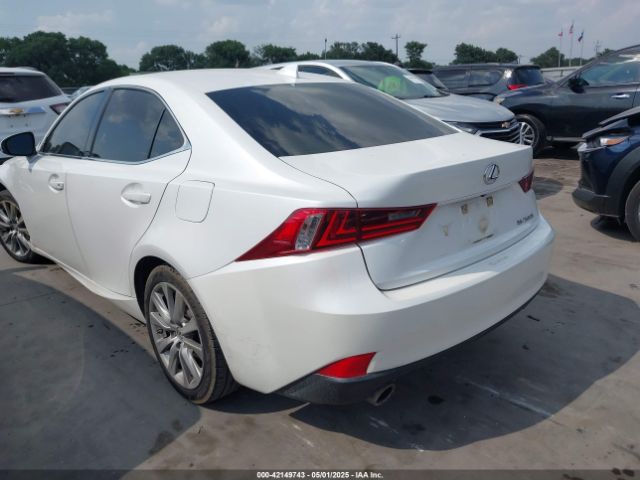 2016 LEXUS IS 200T JTHBA1D21G5035407 Photo 2