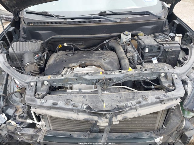 3GNAXKEX3JL400406 Chevrolet EQUINOX LT