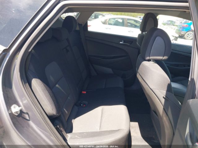 KM8J3CA28GU126098 Hyundai Tucson Sport