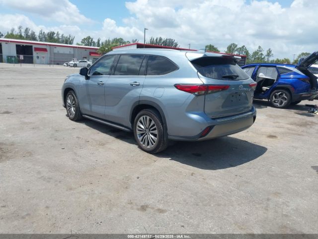 5TDFZRBHXNS175366 Toyota Highlander Platinum