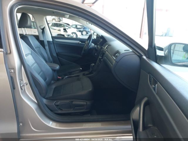 1VWBV7A39FC096193 Volkswagen Passat 2.0l Tdi Se