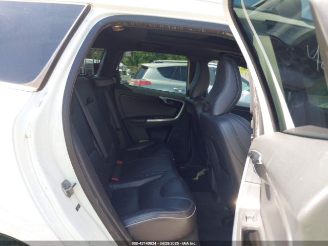 YV4902DZ0E2546642 Volvo Xc60 T6 R-design Platinum