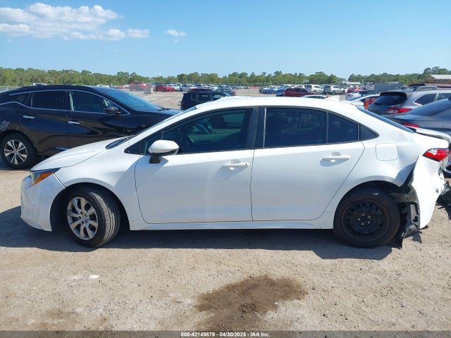 Toyota COROLLA LE 2021 5YFEPMAE8MP195523 Image 14