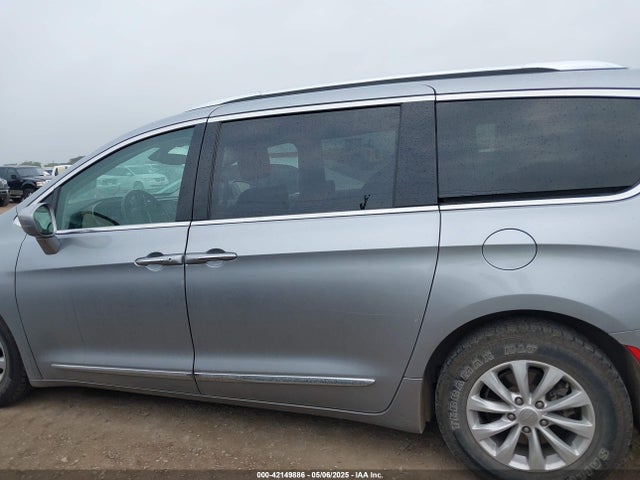 Chrysler Pacifica 2019 2C4RC1BG0KR554811 Image 14