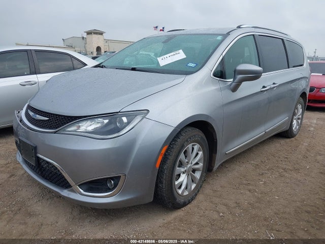 Chrysler Pacifica 2019 2C4RC1BG0KR554811 Image 2