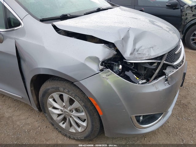 Chrysler Pacifica 2019 2C4RC1BG0KR554811 Image 6