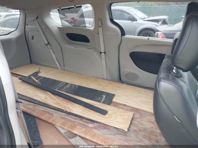 Chrysler Pacifica 2019 2C4RC1BG0KR554811 Image 8