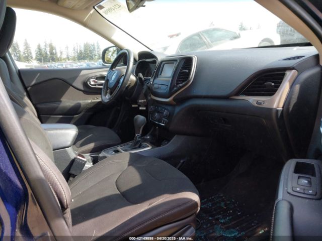 1C4PJMCB0FW702535 Jeep Cherokee Latitude