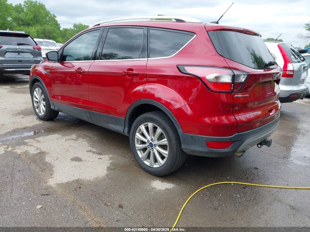 1FMCU9J93HUD53402 Ford Escape Titanium