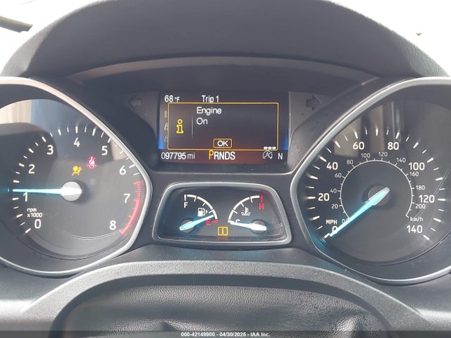 1FMCU9J93HUD53402 Ford Escape Titanium