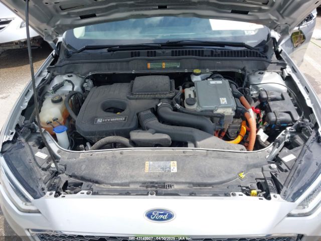 3FA6P0RU9KR139757 Ford Fusion Hybrid Titanium