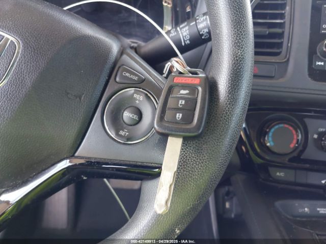 3CZRU6H36JM732073 Honda HR-V LX