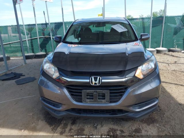 3CZRU6H36JM732073 Honda HR-V LX
