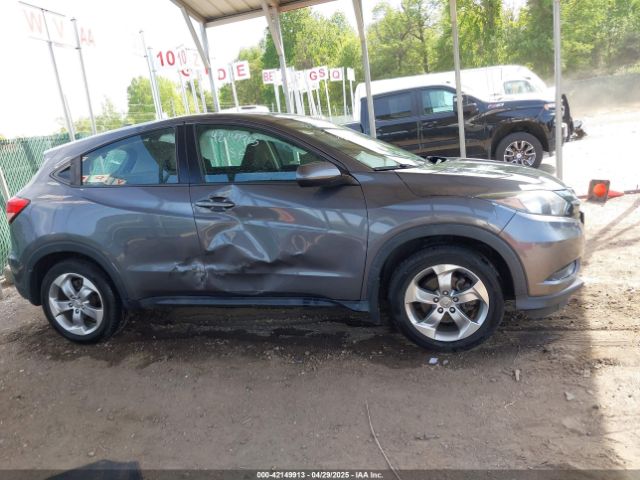3CZRU6H36JM732073 Honda HR-V LX