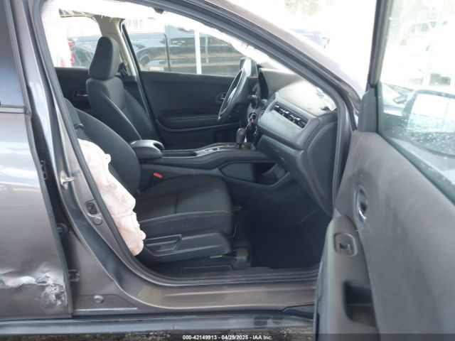3CZRU6H36JM732073 Honda HR-V LX