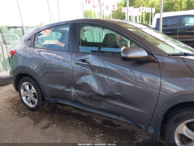 3CZRU6H36JM732073 Honda HR-V LX
