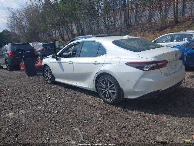 4T1F31AK8NU574042 Toyota Camry Xle Hybrid