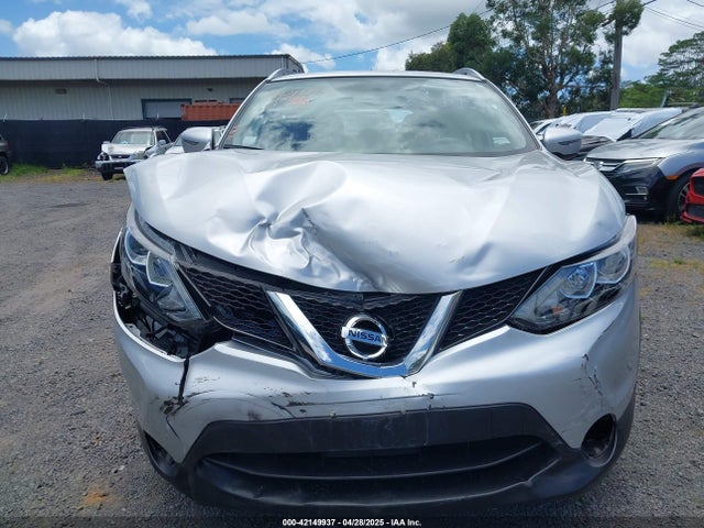 JN1BJ1CP2HW013252 Nissan 2017