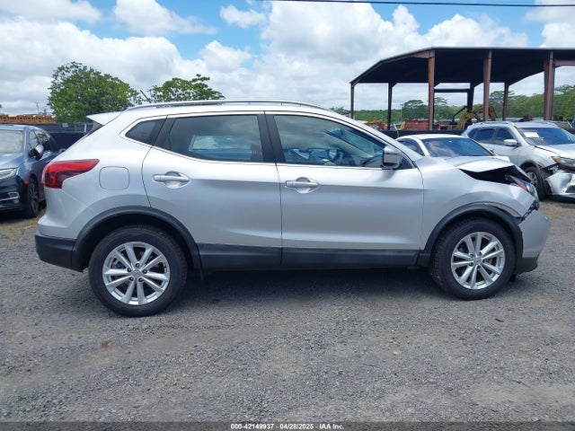 JN1BJ1CP2HW013252 Nissan 2017