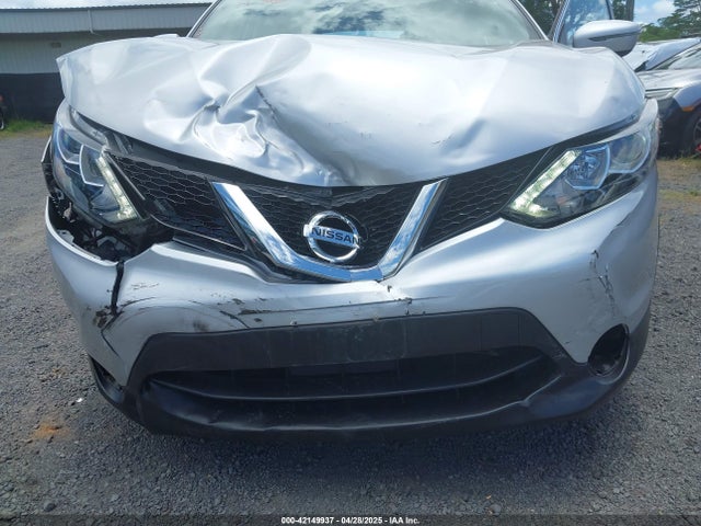 JN1BJ1CP2HW013252 Nissan 2017