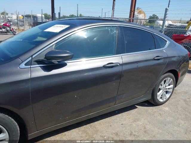 1C3CCCAB4FN747249 Chrysler 200 Limited