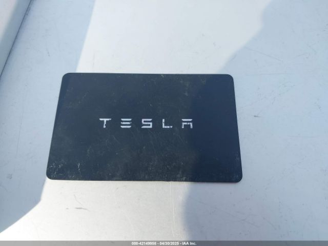 5YJ3E1EA1NF138984 Tesla Model 3 Rear-wheel Drive