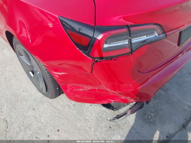 5YJ3E1EA1NF138984 Tesla Model 3 Rear-wheel Drive
