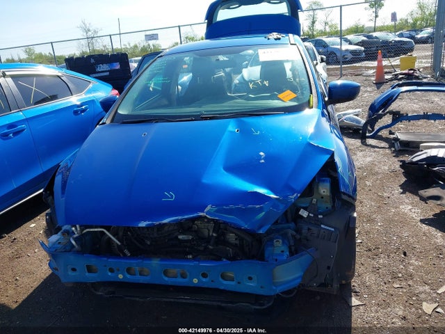 1FADP3K26JL276685 Ford FOCUS SE
