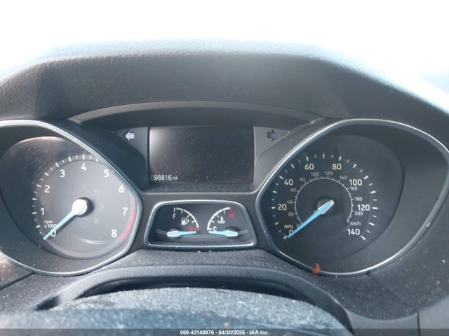 1FADP3K26JL276685 Ford FOCUS SE