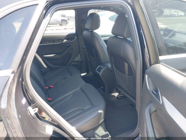 WA1GFCFS5GR020509 Audi Q3 2.0t Premium Plus