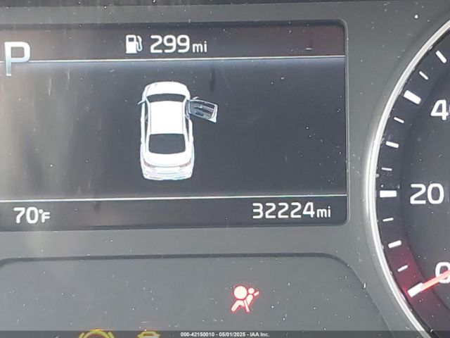 3KPF24AD5NE430893 KIA Forte Lxs