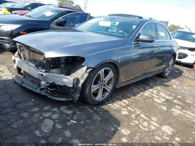 2018 MERCEDES-BENZ E 300 WDDZF4JB6JA301158 Photo 1